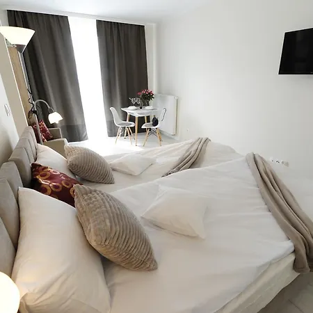 公寓 Romantic Sky Apartment- 15th Floor 克拉科夫